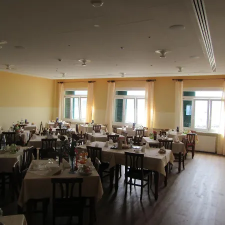 Casa Per Ferie Rossana 호텔 레반토