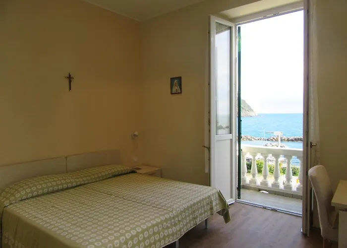 Casa Per Ferie Rossana לבנטו