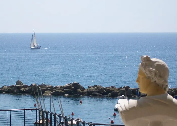 Casa Per Ferie Rossana מלון לבנטו