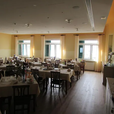 Casa Per Ferie Rossana Hotell *