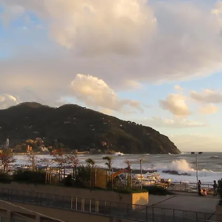 Hotell Casa Per Ferie Rossana Levanto